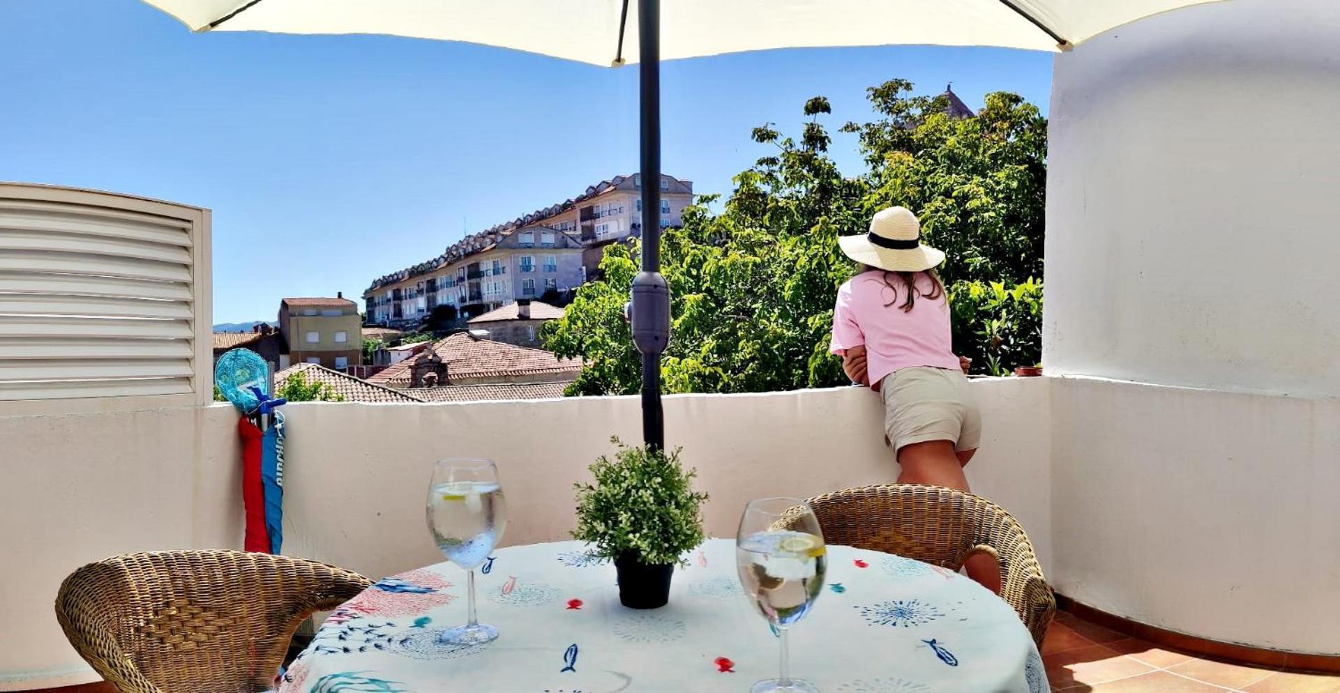 Holibai, Curuxa, Tranquilidad En El Casco Historico De Baiona Apartment Luaran gambar
